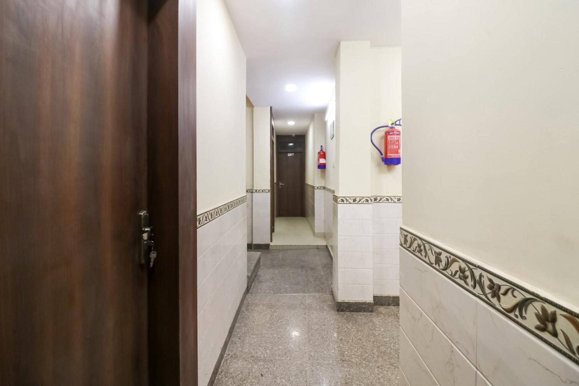 Hotel O Mayur Plaza Δελχί Εξωτερικό φωτογραφία