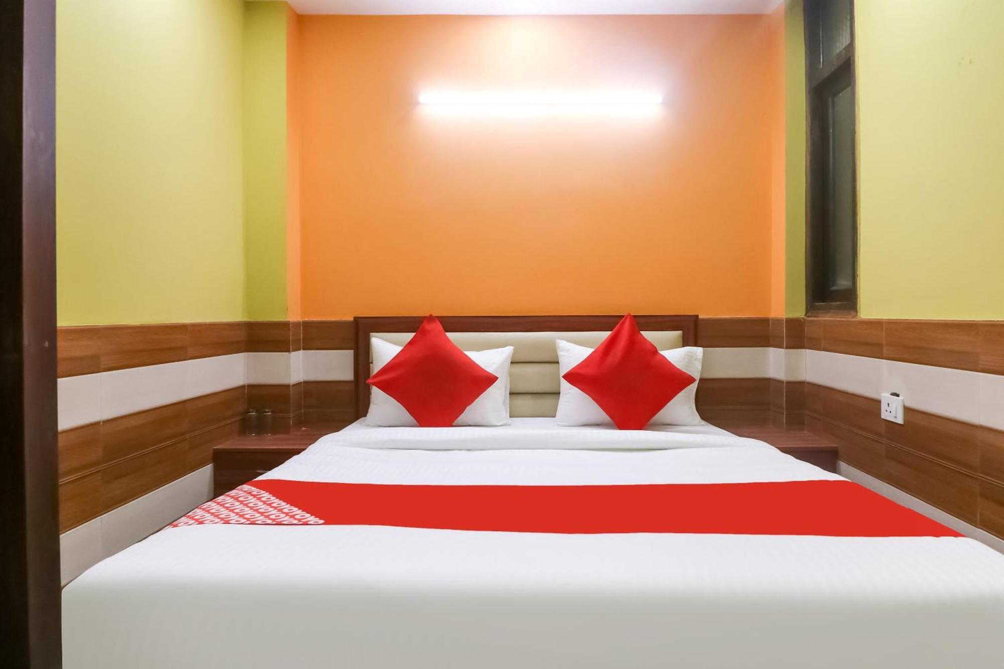 Hotel O Mayur Plaza Δελχί Εξωτερικό φωτογραφία