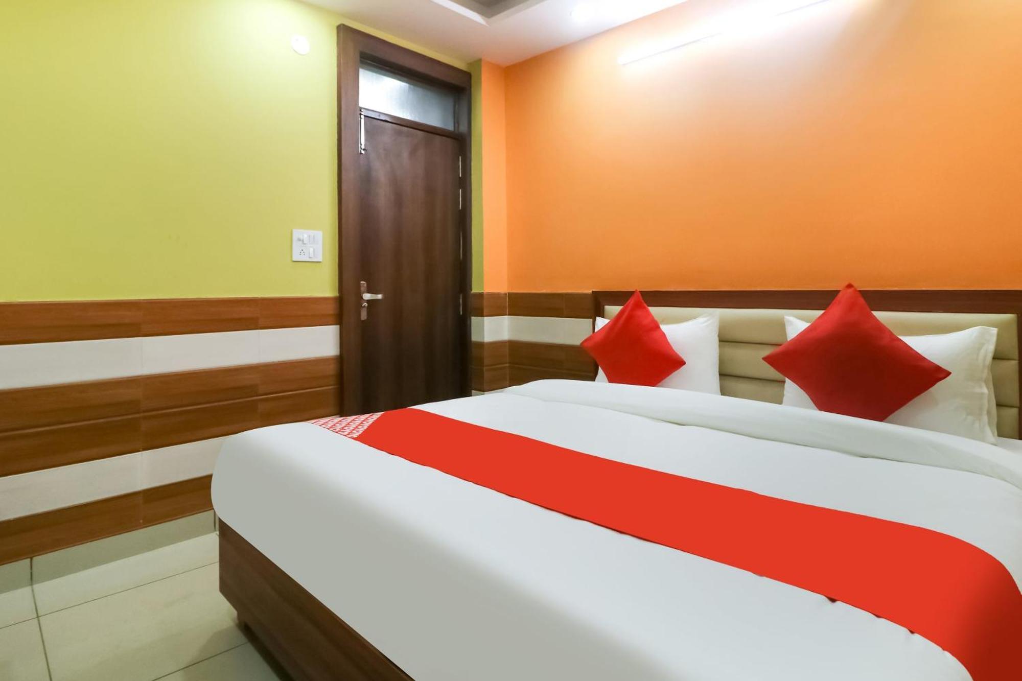 Hotel O Mayur Plaza Δελχί Εξωτερικό φωτογραφία